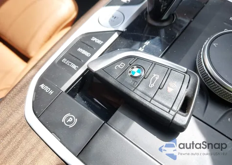 2021 BMW 330E z USA, uszkodzony, nr VIN WBA5P7C02MFL39963